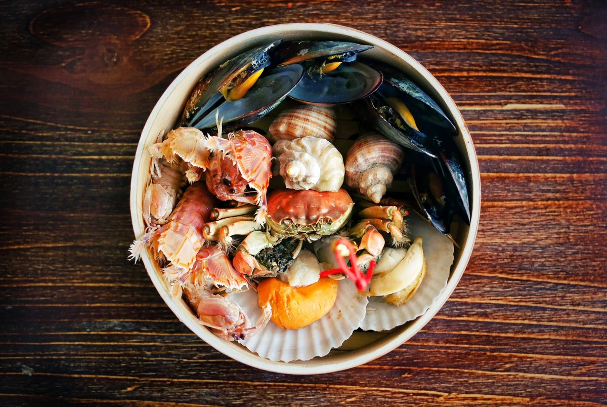 A bowl of seafood