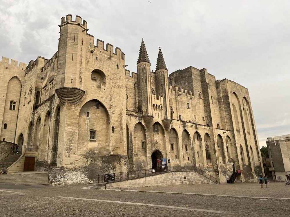 12 Of The Very Best Things To Do In Avignon France