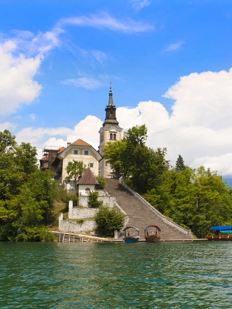 Taking a boat to Bled Island