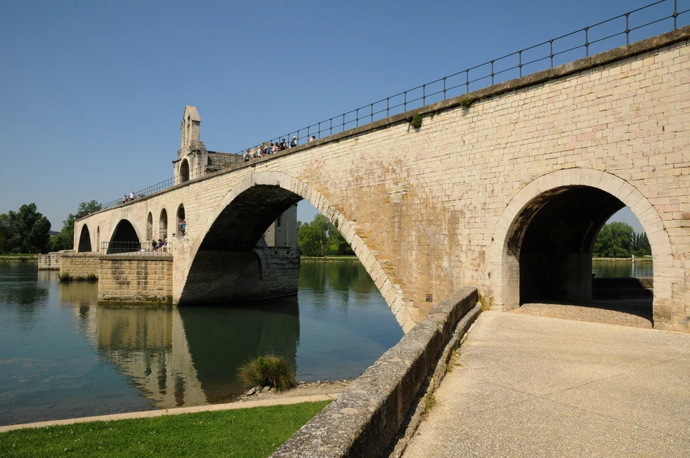 Outside Avignon Bridge