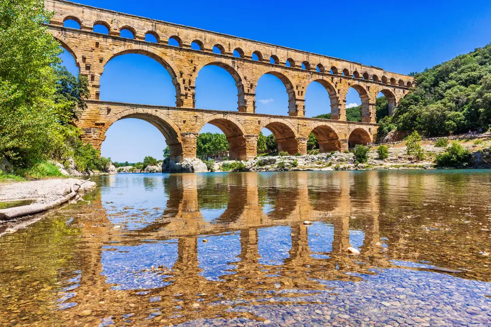 Picture of Pont du Gard with its waters 