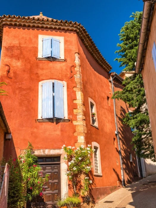 The pastel coloured home of Roussillon in France